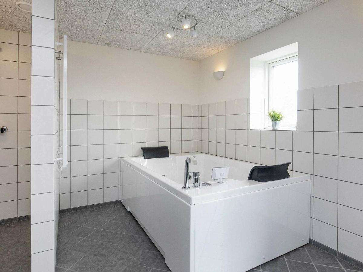 14 Person Holiday Home In R Sk Bing Ærøskøbing Buitenkant foto